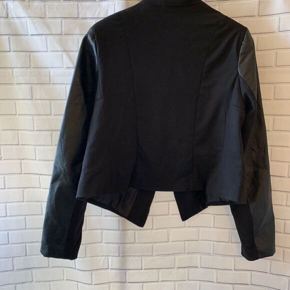 Torrid Black Open Front Jacket Size 0 - Picture 2 of 3